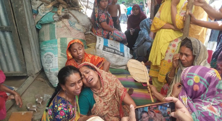 স্ত্রী-সন্তানদের হত্যা করে ভাবীকে ফোনে জানায় ফুরকান, আটক ২